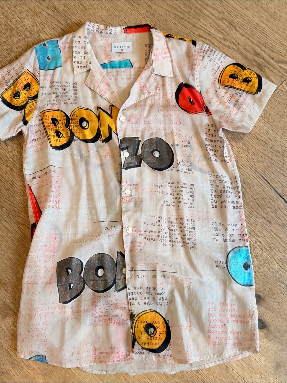 WOlf and Rita boys slim Short-Sleeve Button-Down Shirt in Cream Colorful Graphic